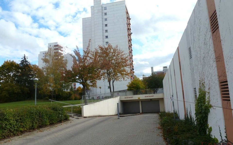 1180 TG Einfahrt