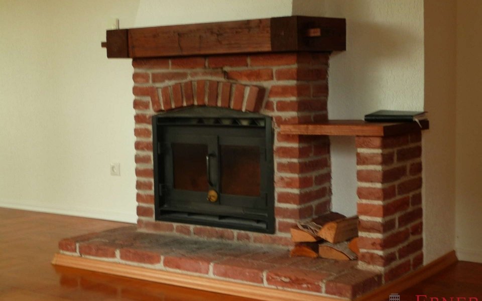 Kamin EG